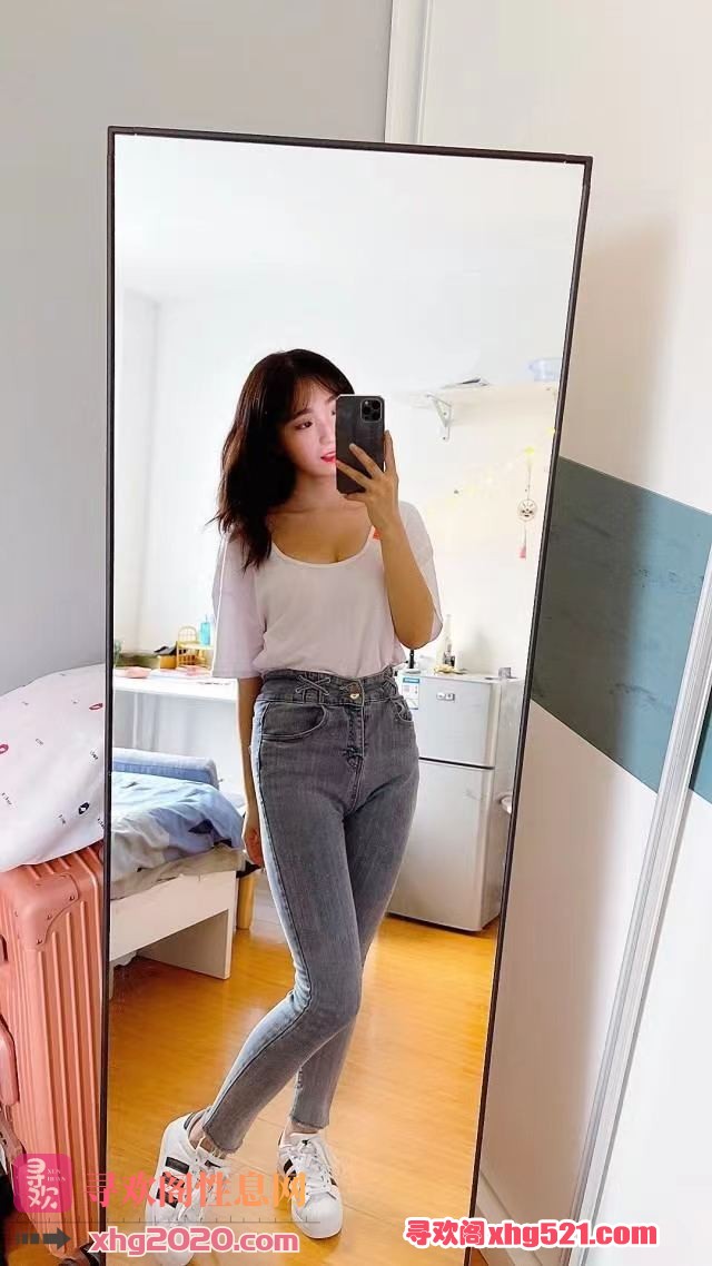 234900g3c00gg3pcvw6r6v.jpg