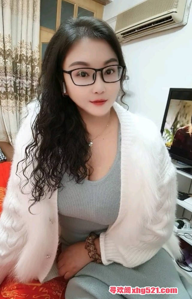 230532y74444aqk7ik4gmv.jpg